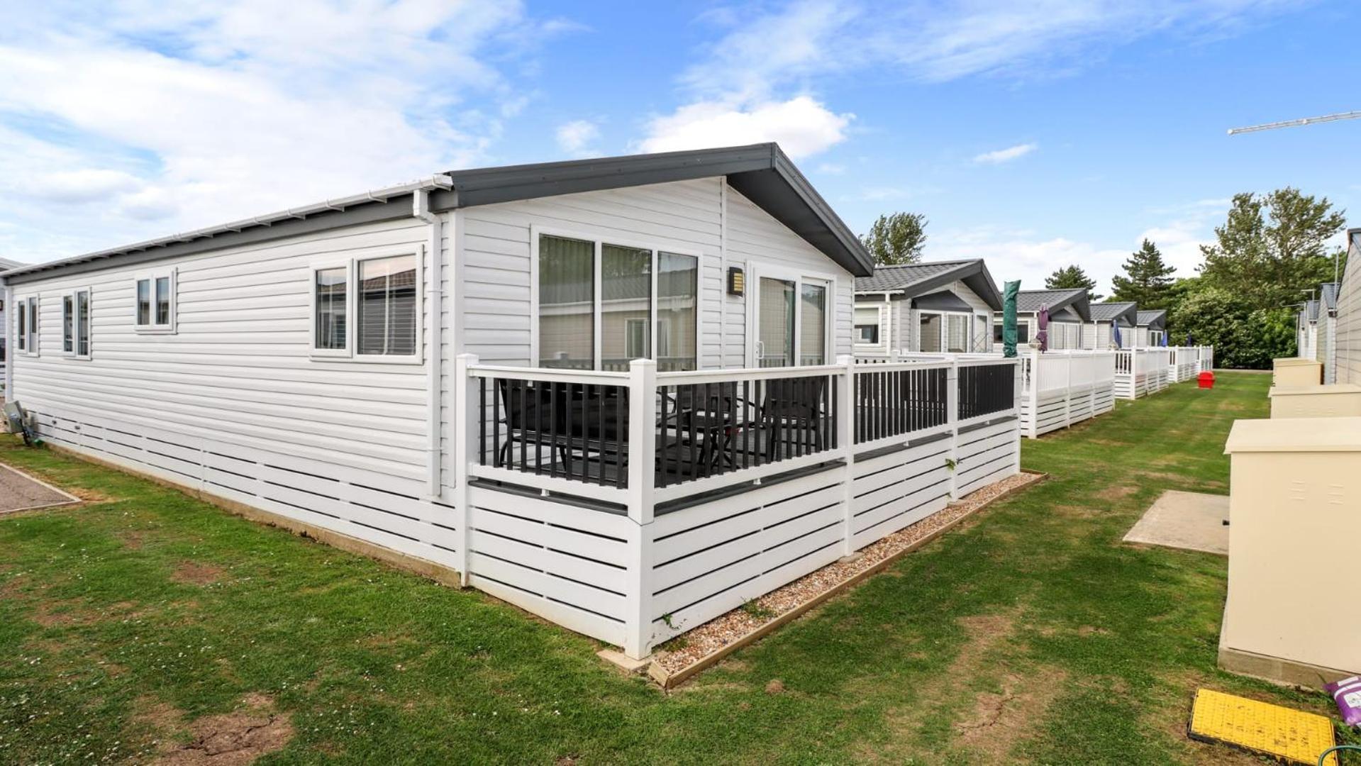 33 Beach Retreat Lodge Pevensey Bay Holiday Park Bagian luar foto