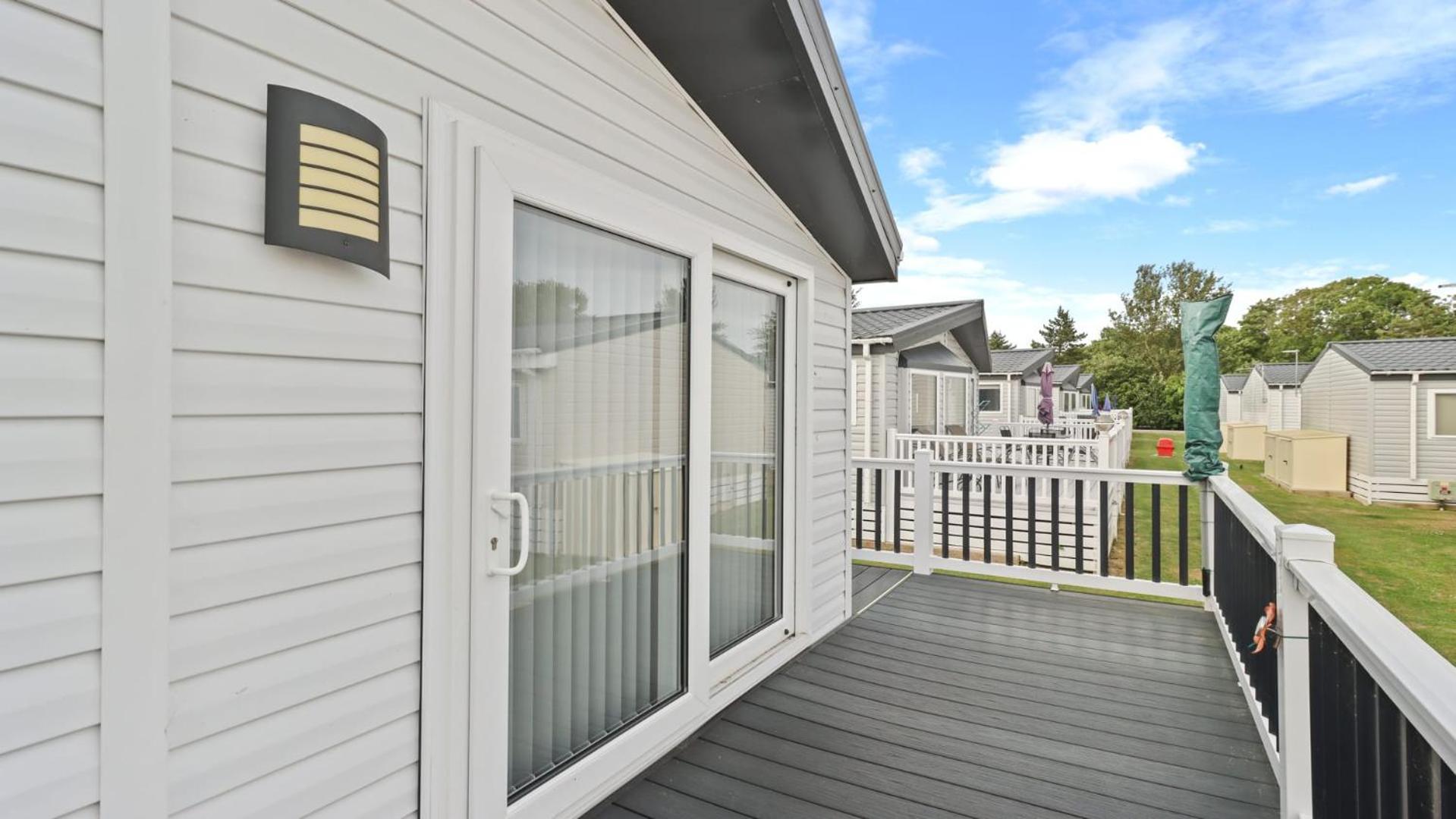 33 Beach Retreat Lodge Pevensey Bay Holiday Park Bagian luar foto