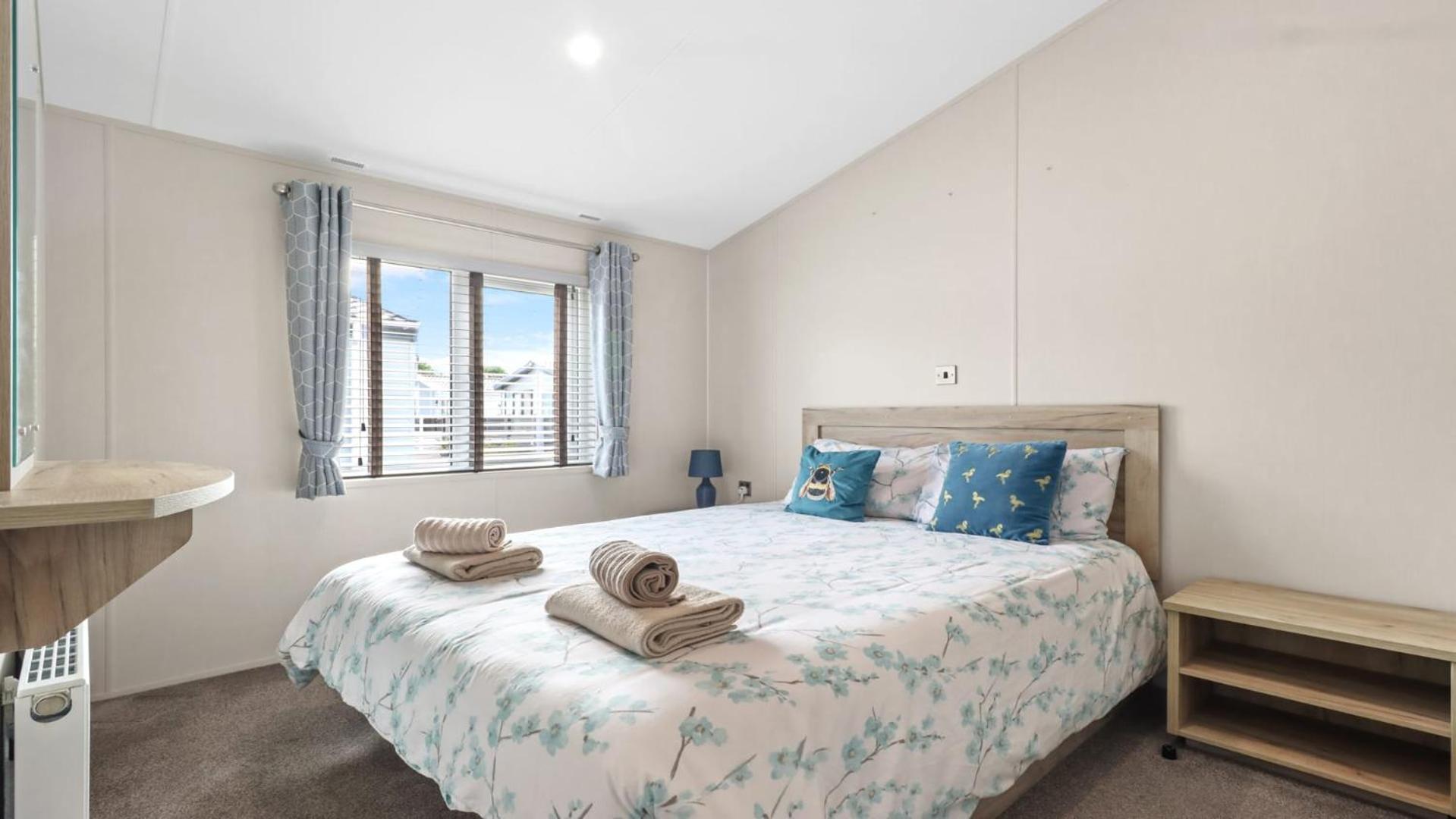 33 Beach Retreat Lodge Pevensey Bay Holiday Park Bagian luar foto