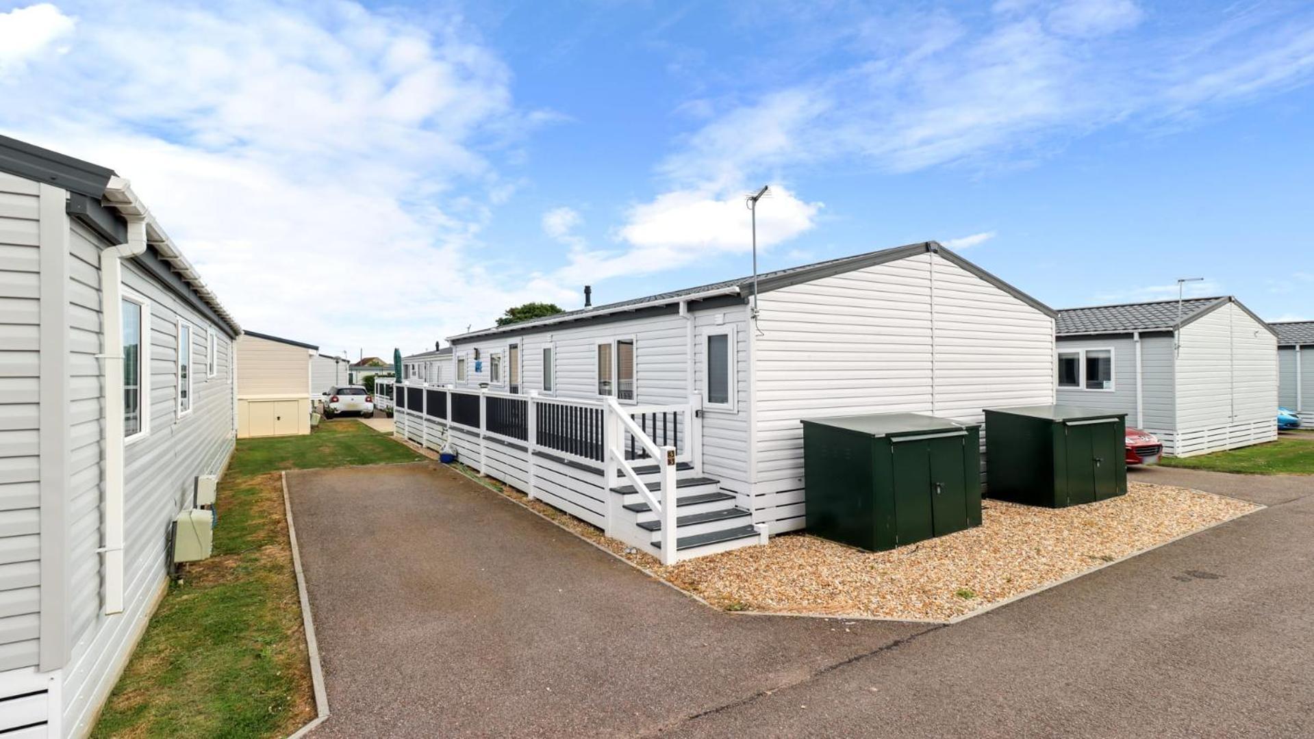 33 Beach Retreat Lodge Pevensey Bay Holiday Park Bagian luar foto