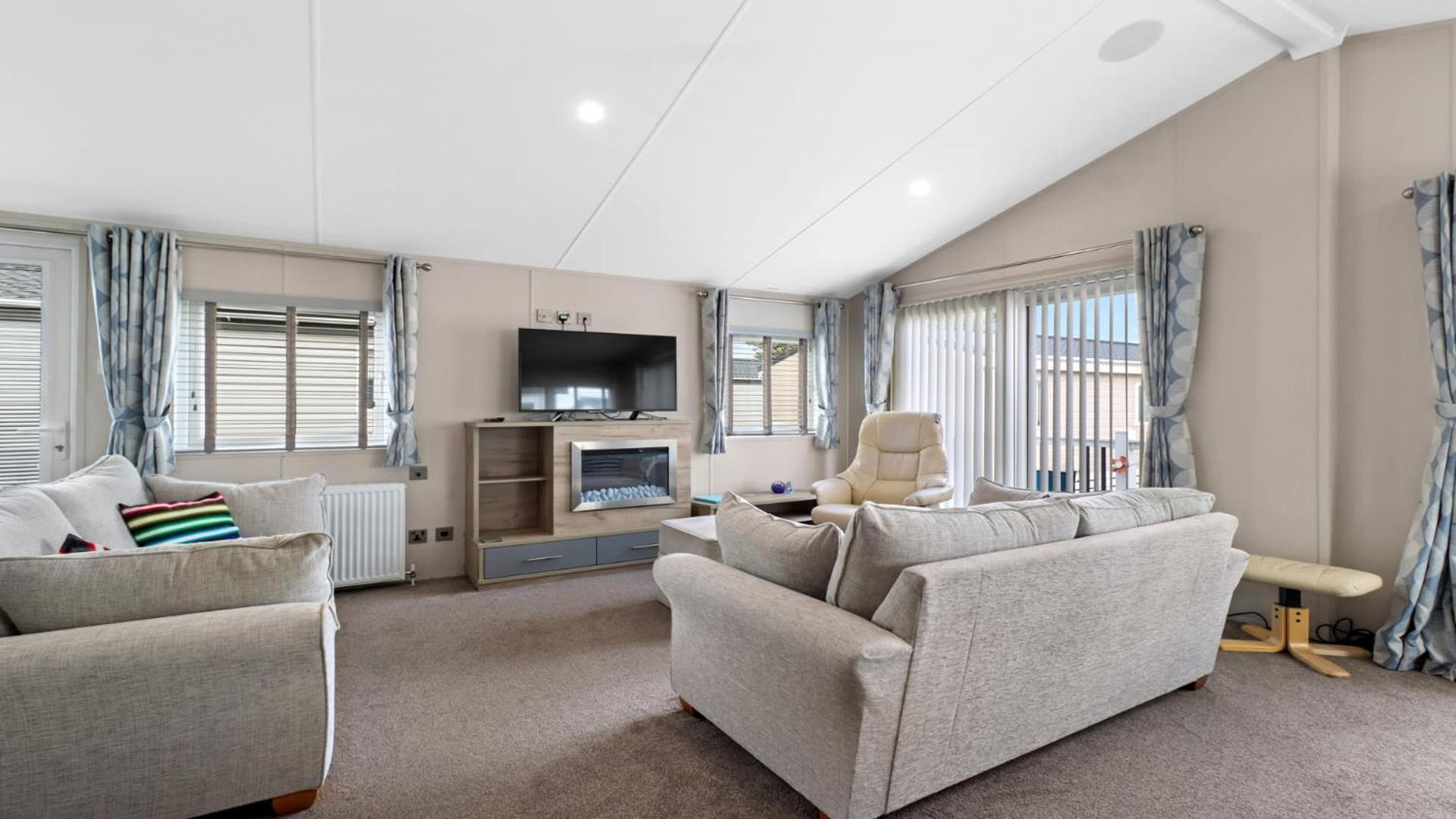 33 Beach Retreat Lodge Pevensey Bay Holiday Park Bagian luar foto