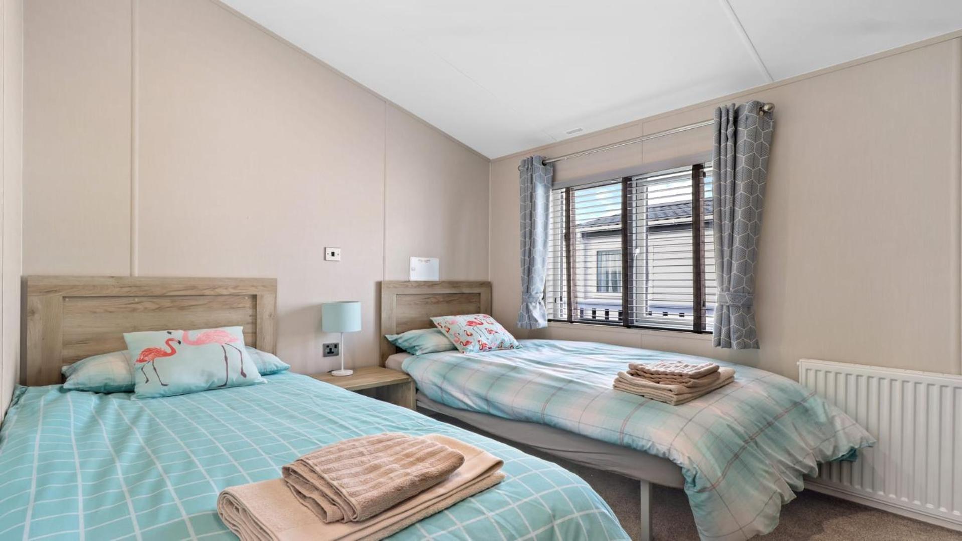 33 Beach Retreat Lodge Pevensey Bay Holiday Park Bagian luar foto