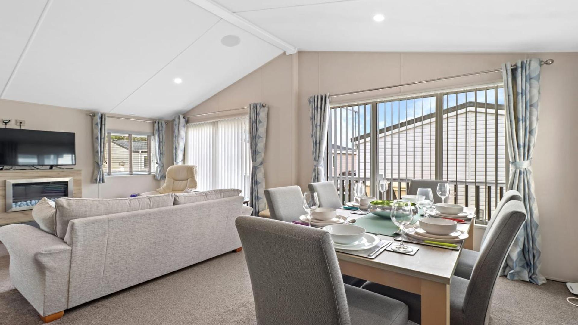 33 Beach Retreat Lodge Pevensey Bay Holiday Park Bagian luar foto