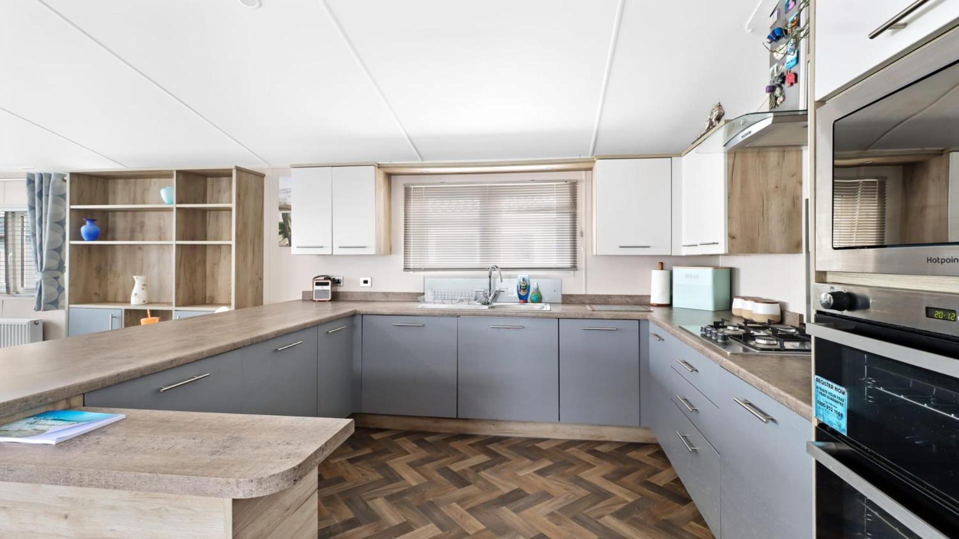 33 Beach Retreat Lodge Pevensey Bay Holiday Park Bagian luar foto