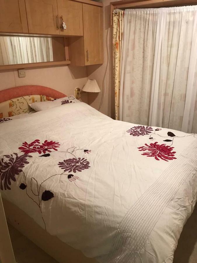 33 Beach Retreat Lodge Pevensey Bay Holiday Park Bagian luar foto