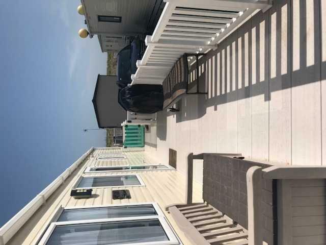 33 Beach Retreat Lodge Pevensey Bay Holiday Park Bagian luar foto