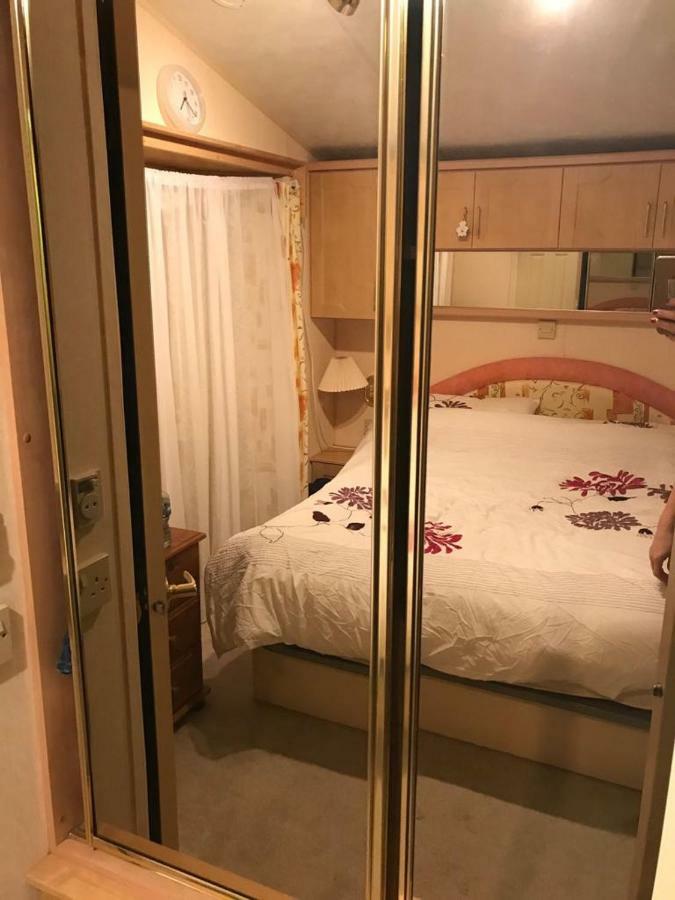 33 Beach Retreat Lodge Pevensey Bay Holiday Park Bagian luar foto