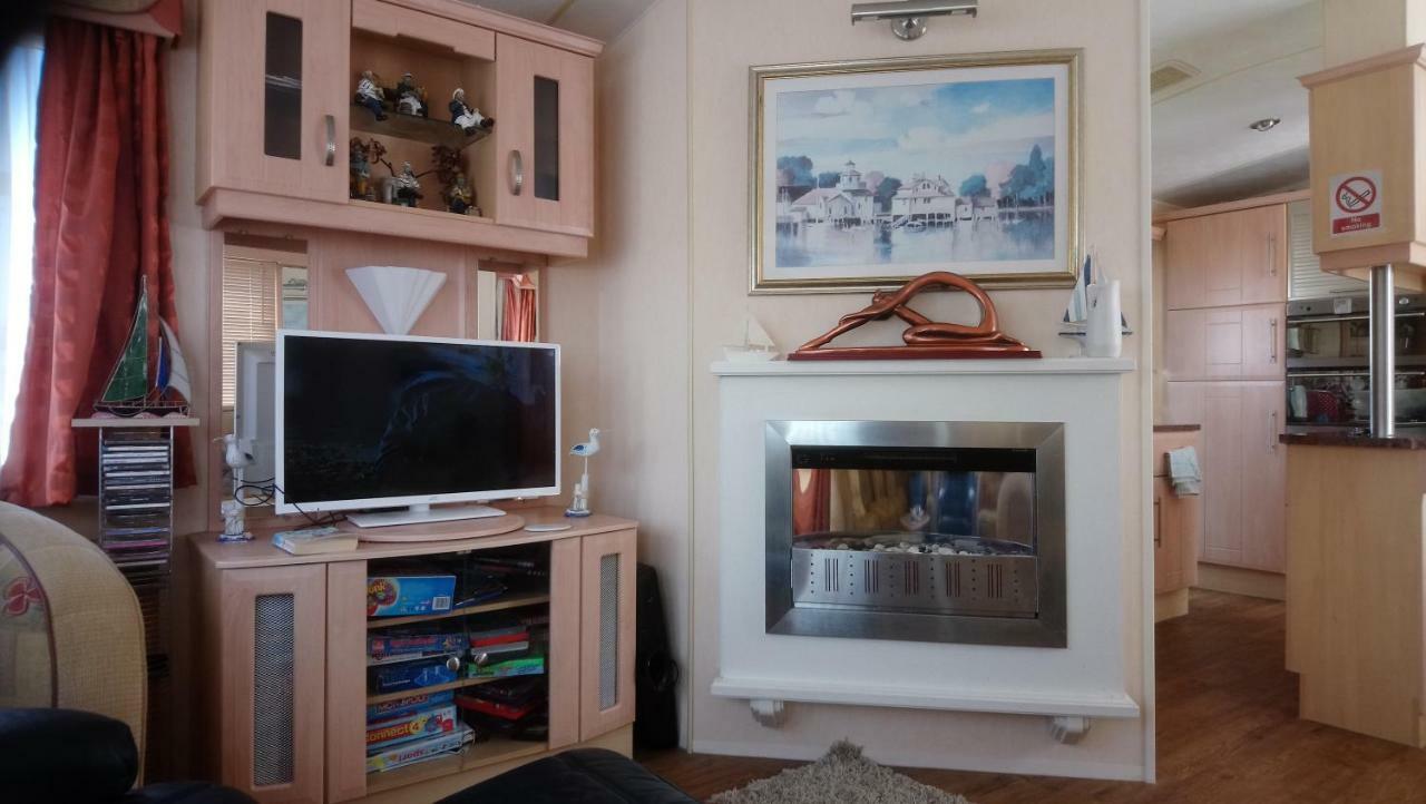 33 Beach Retreat Lodge Pevensey Bay Holiday Park Bagian luar foto